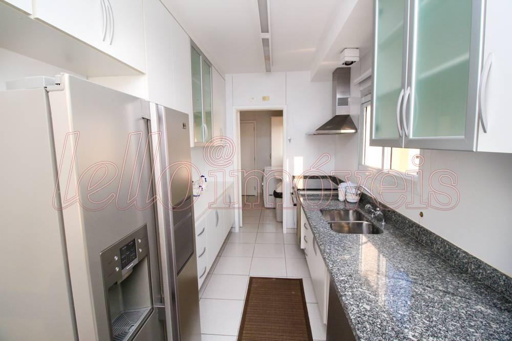 Apartamento à venda com 3 quartos, 160m² - Foto 18