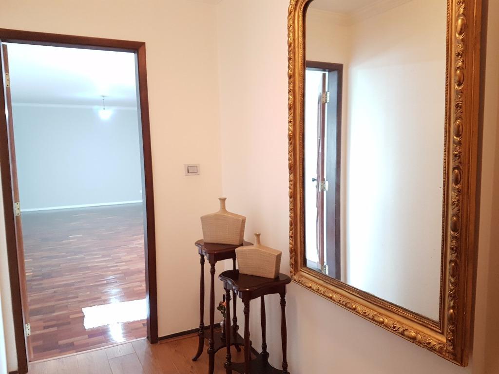 Apartamento à venda com 3 quartos, 156m² - Foto 3