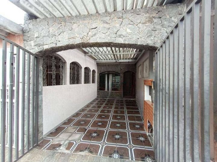 Sobrado à venda com 3 quartos, 111m² - Foto 1