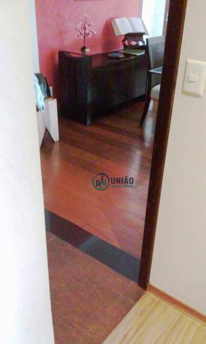 Apartamento à venda com 3 quartos, 130m² - Foto 7