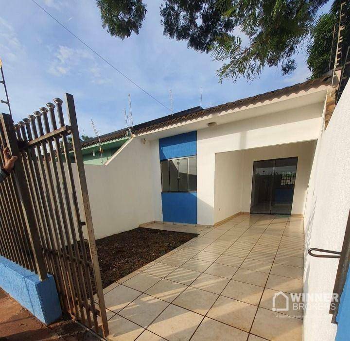 Casa à venda com 2 quartos, 56m² - Foto 1