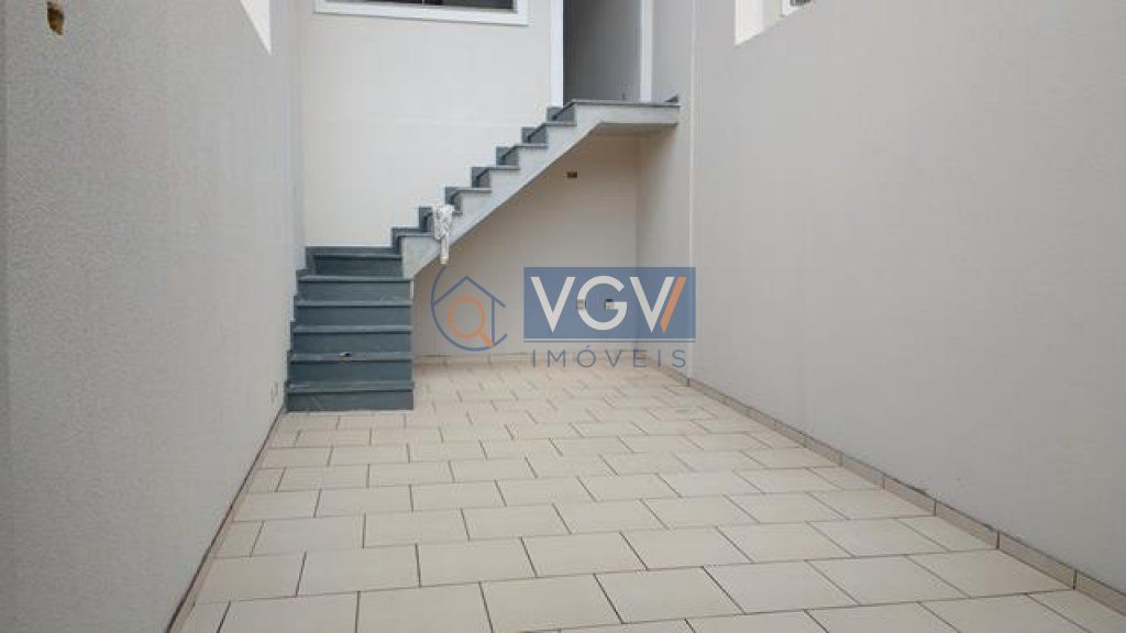 Casa à venda com 2 quartos, 70m² - Foto 14