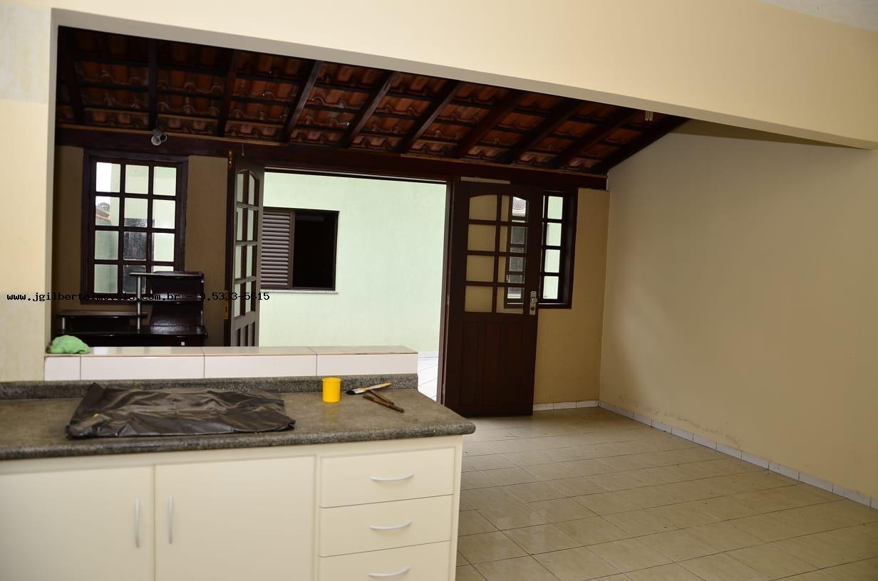 Casa à venda com 4 quartos, 224m² - Foto 20