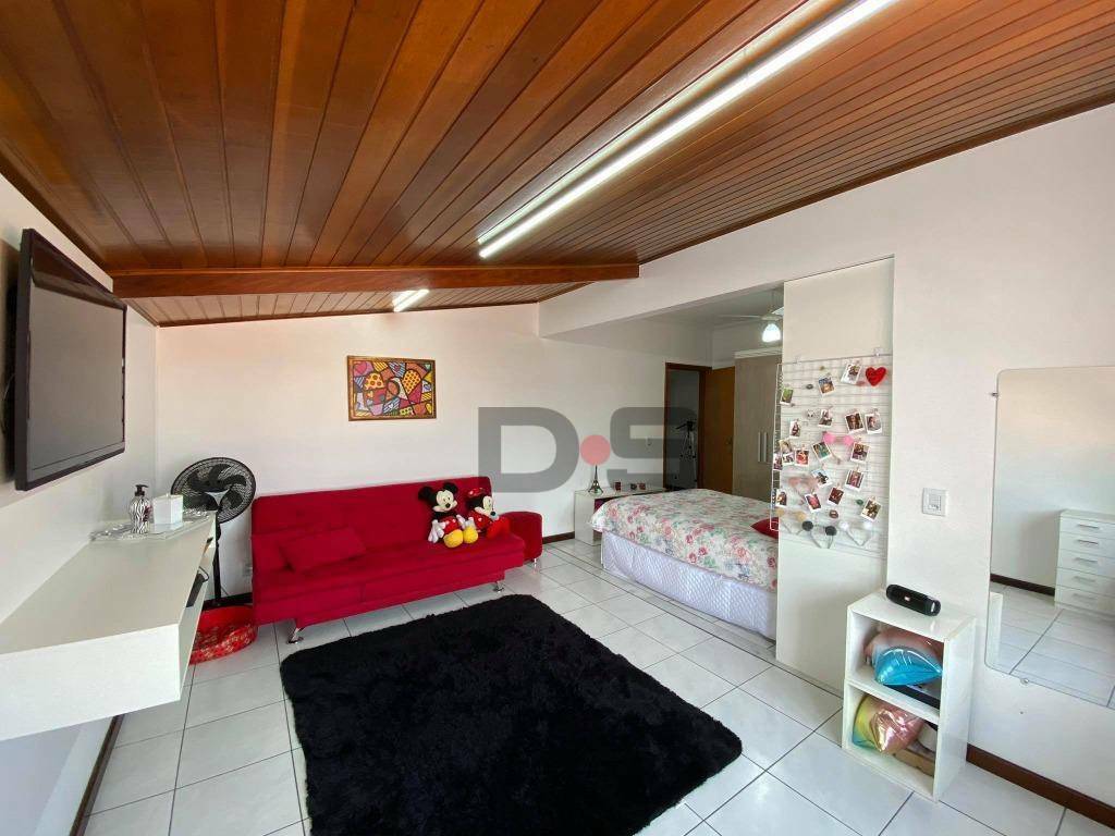 Sobrado à venda com 3 quartos, 300m² - Foto 15