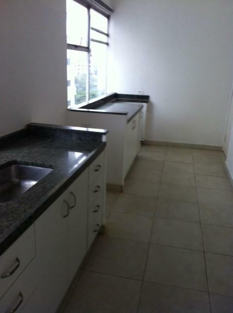 Apartamento à venda com 3 quartos, 127m² - Foto 4