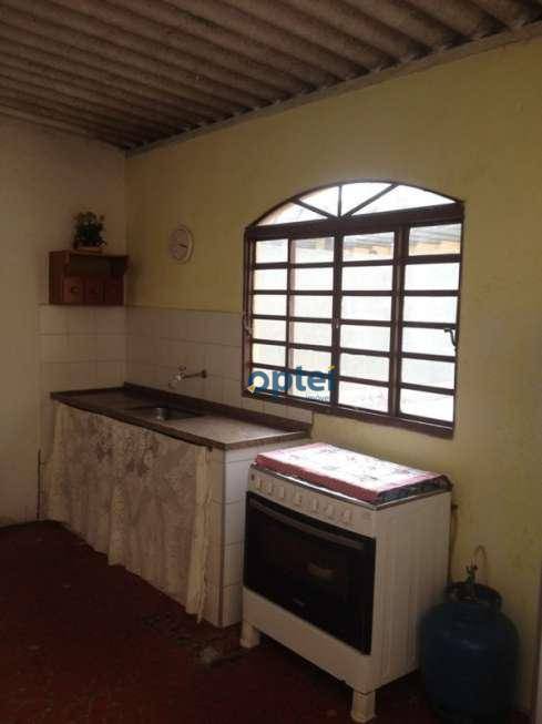 Casa à venda com 3 quartos, 226m² - Foto 26