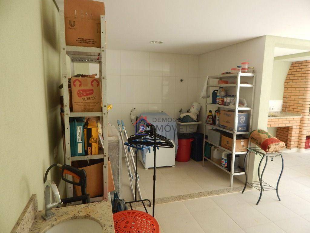 Sobrado à venda com 3 quartos, 245m² - Foto 9