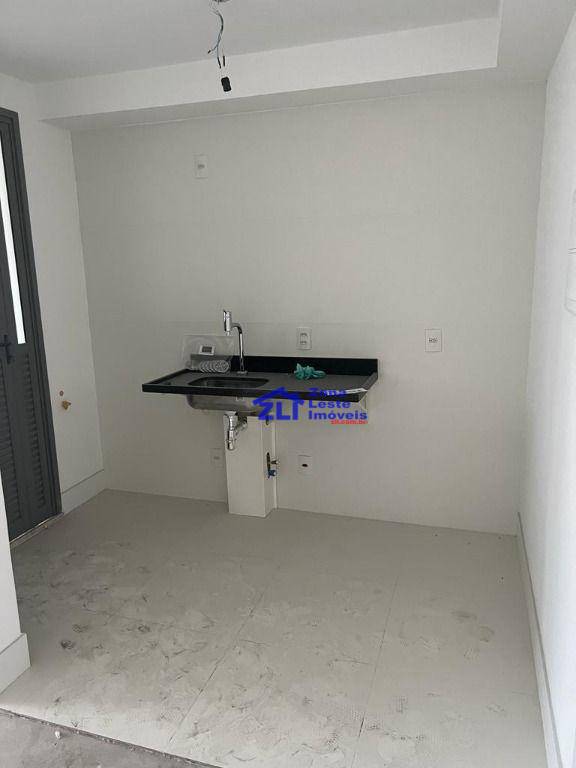 Apartamento à venda com 2 quartos, 68m² - Foto 25