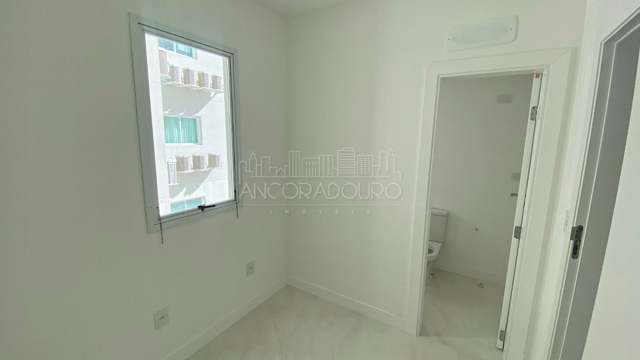 Apartamento à venda com 4 quartos, 145m² - Foto 16