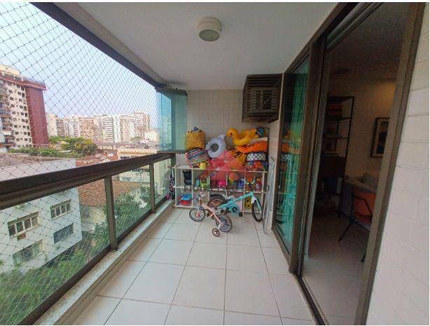 Apartamento à venda com 2 quartos, 89m² - Foto 23