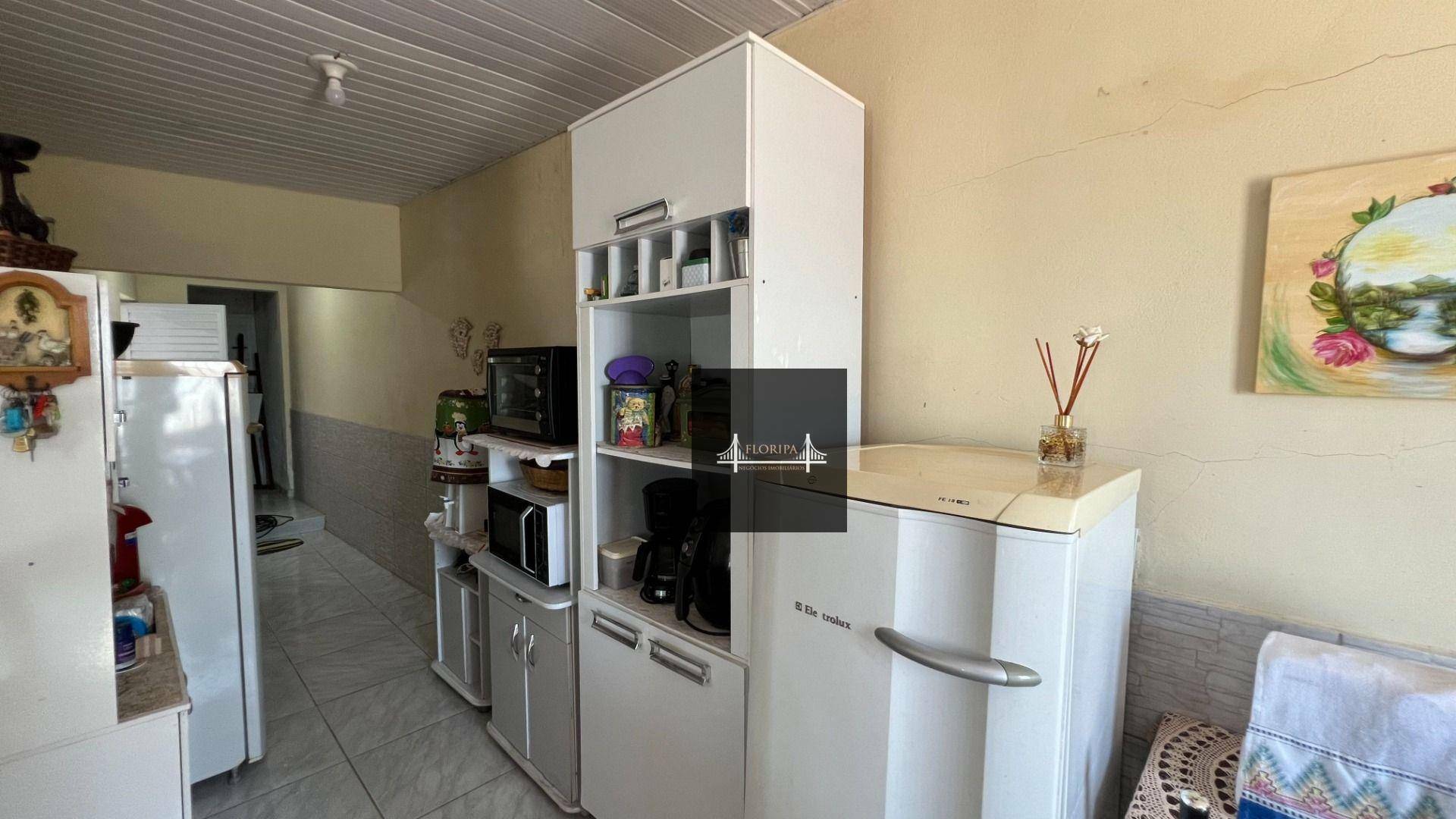 Casa à venda com 7 quartos, 235m² - Foto 31