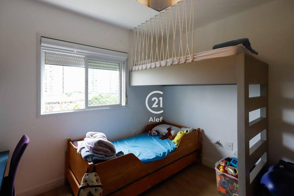 Apartamento à venda com 3 quartos, 157m² - Foto 11