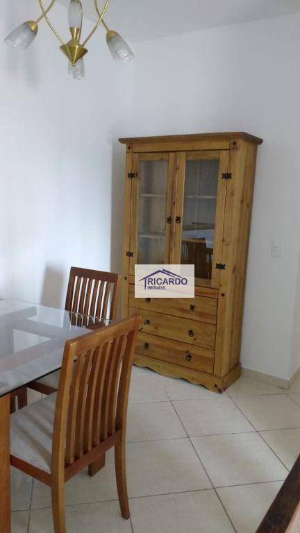 Apartamento à venda com 3 quartos, 68m² - Foto 17