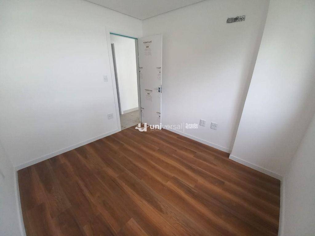 Apartamento para alugar com 2 quartos, 70m² - Foto 14
