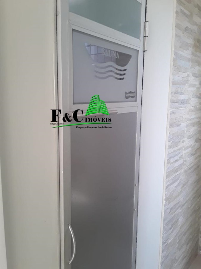Casa de Condomínio para alugar com 3 quartos, 450m² - Foto 4