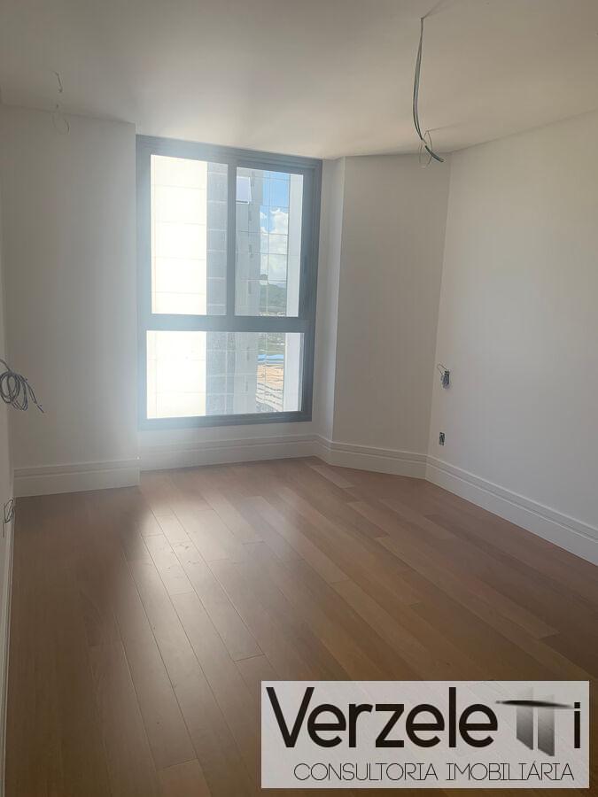 Apartamento à venda com 4 quartos, 230m² - Foto 18