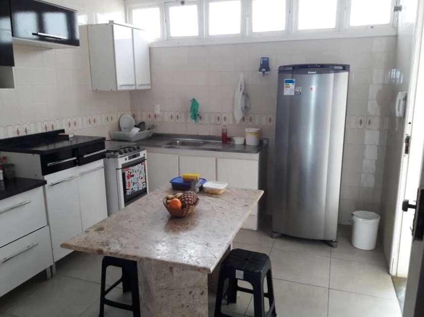 Casa à venda com 3 quartos, 200m² - Foto 8