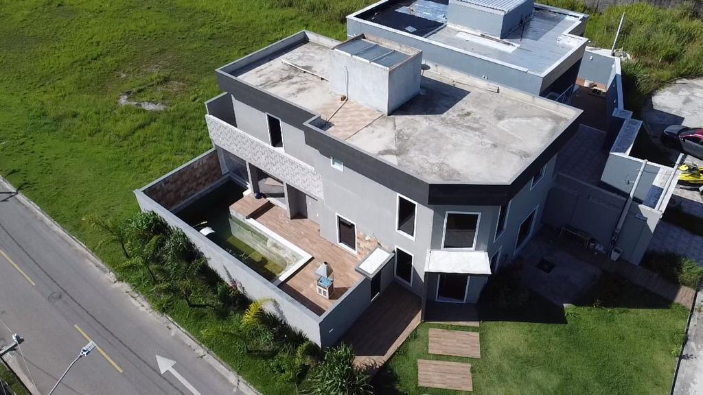 Casa de Condomínio à venda com 4 quartos, 250m² - Foto 4