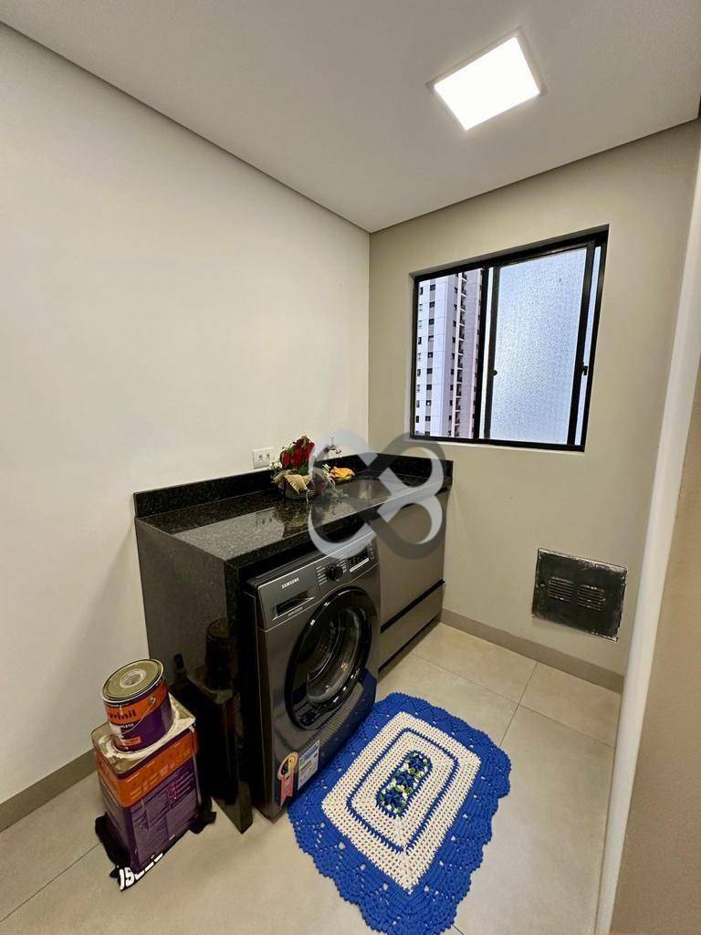 Apartamento à venda com 2 quartos, 75m² - Foto 17