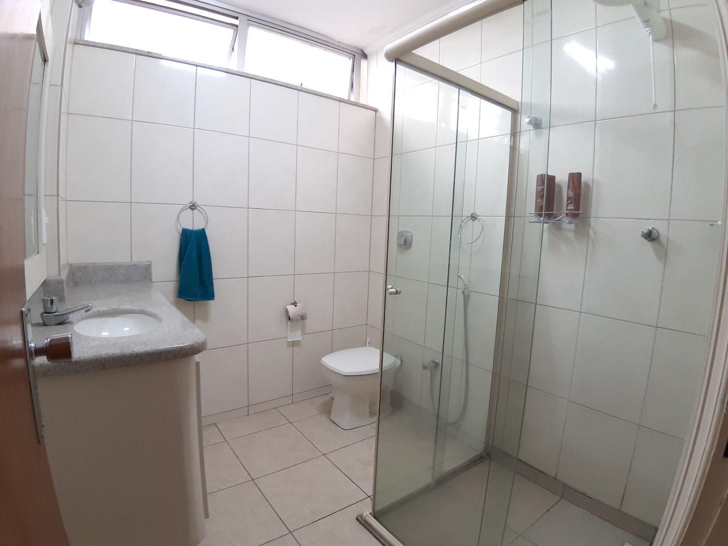 Apartamento à venda com 3 quartos, 162m² - Foto 13