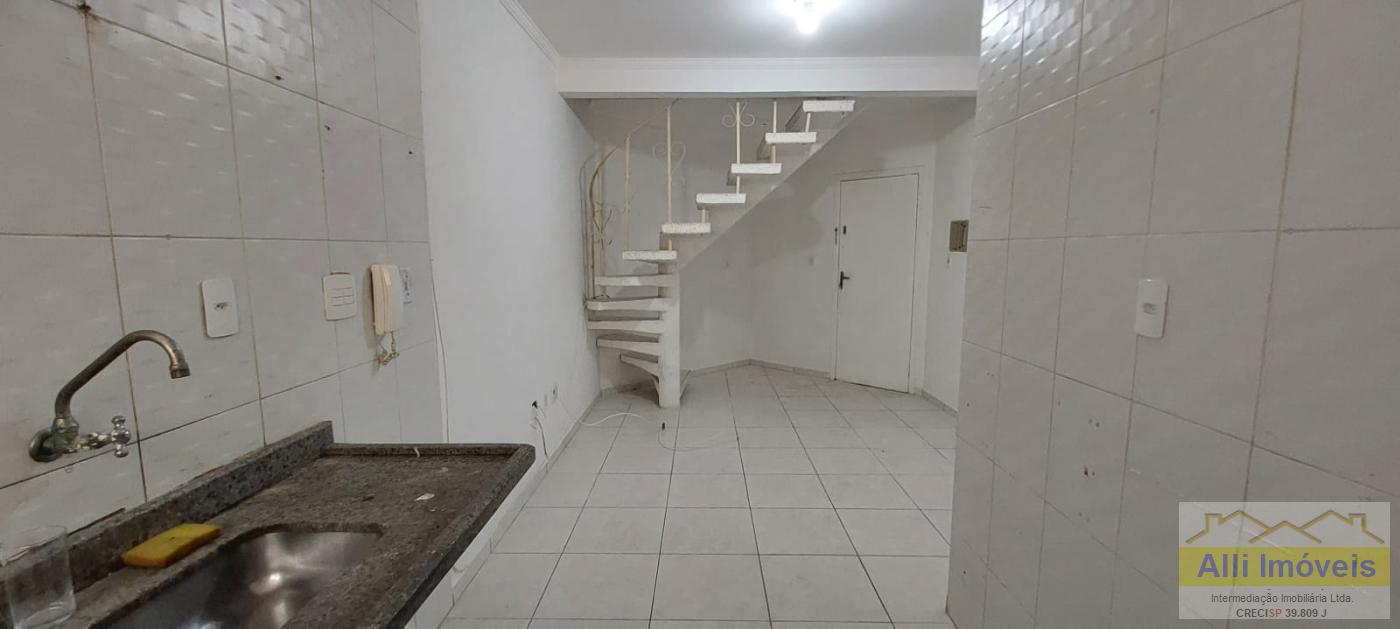 Sobrado à venda com 2 quartos, 65m² - Foto 5