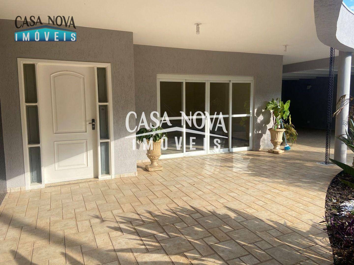 Casa de Condomínio para alugar com 3 quartos, 350m² - Foto 4