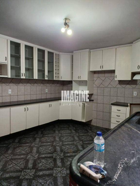 Sobrado à venda com 3 quartos, 125m² - Foto 1