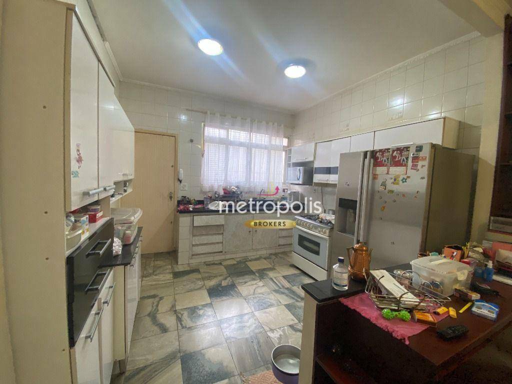 Casa para alugar com 3 quartos, 250m² - Foto 9