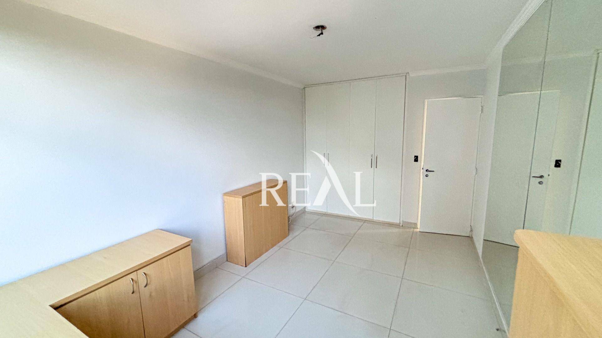 Apartamento para alugar com 3 quartos, 137m² - Foto 30