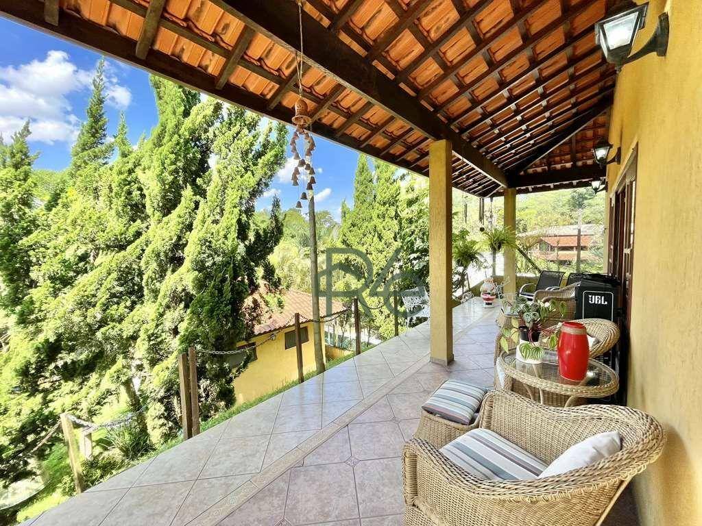 Casa de Condomínio à venda com 4 quartos, 336m² - Foto 2