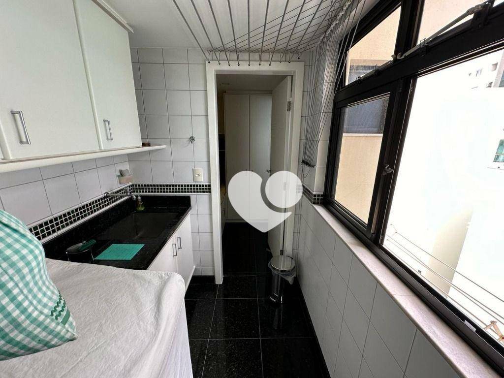 Apartamento à venda com 3 quartos, 180m² - Foto 14