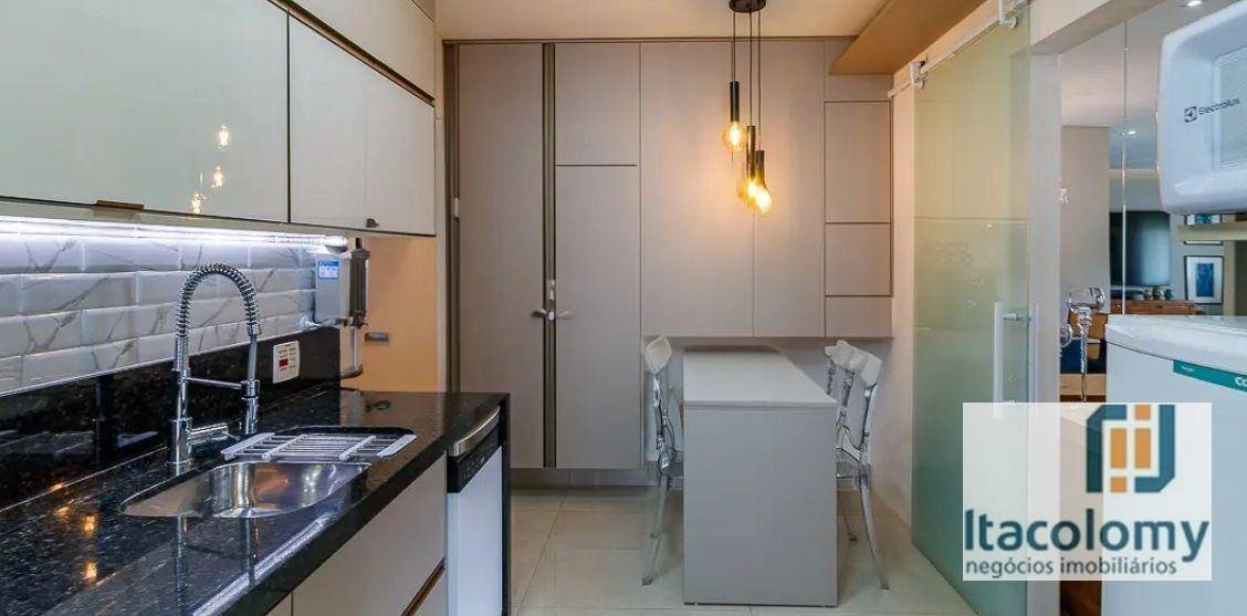 Apartamento à venda com 3 quartos, 139m² - Foto 11