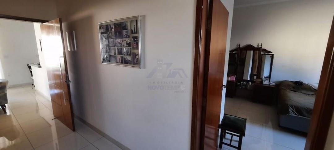 Casa à venda com 3 quartos, 200m² - Foto 27