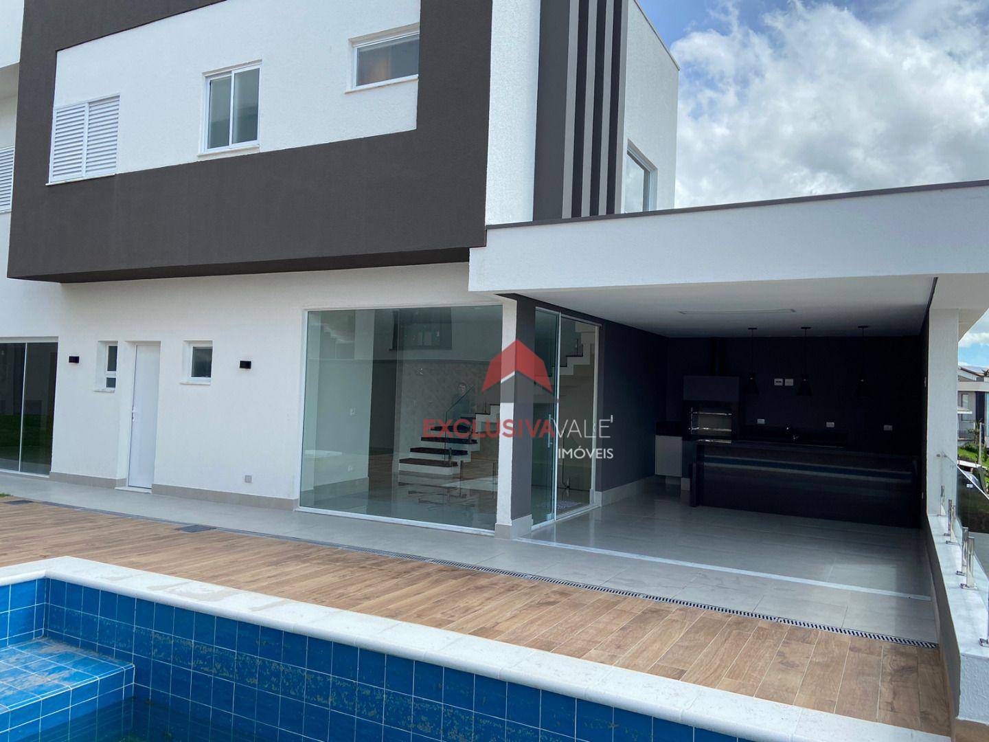 Casa de Condomínio à venda com 4 quartos, 291m² - Foto 22