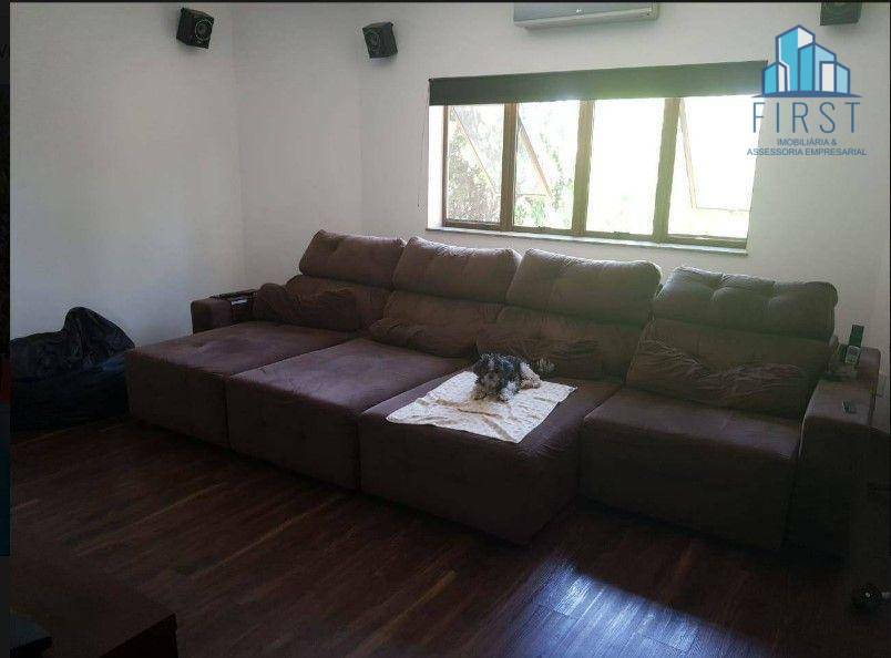 Casa de Condomínio à venda com 4 quartos, 550m² - Foto 18