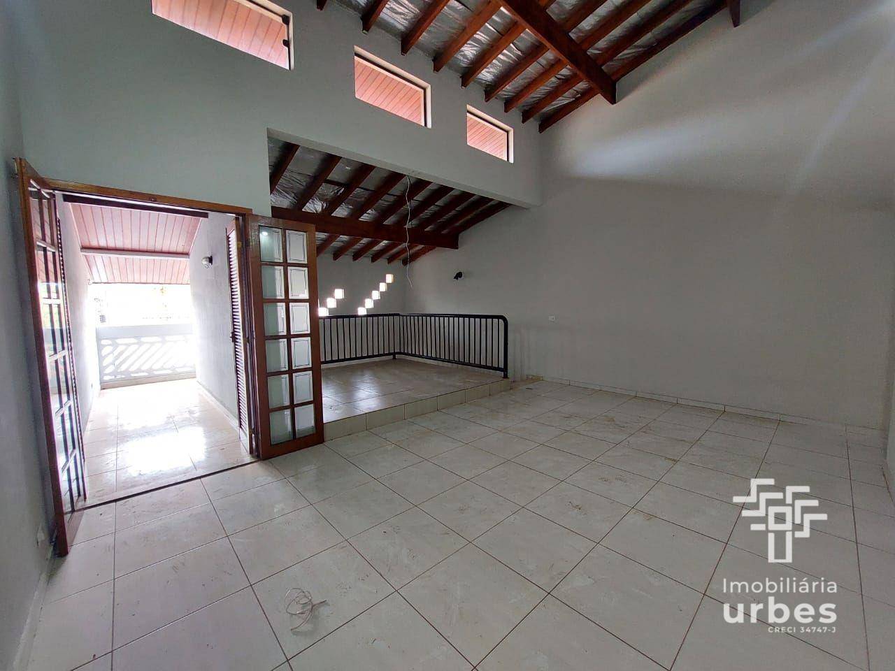 Casa para alugar com 3 quartos, 236m² - Foto 13