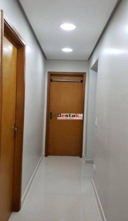 Apartamento à venda com 2 quartos, 64m² - Foto 26