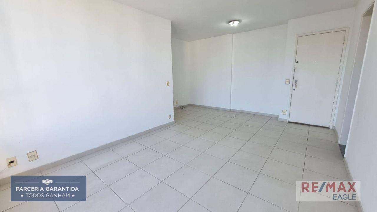 Apartamento para alugar com 2 quartos, 118m² - Foto 5