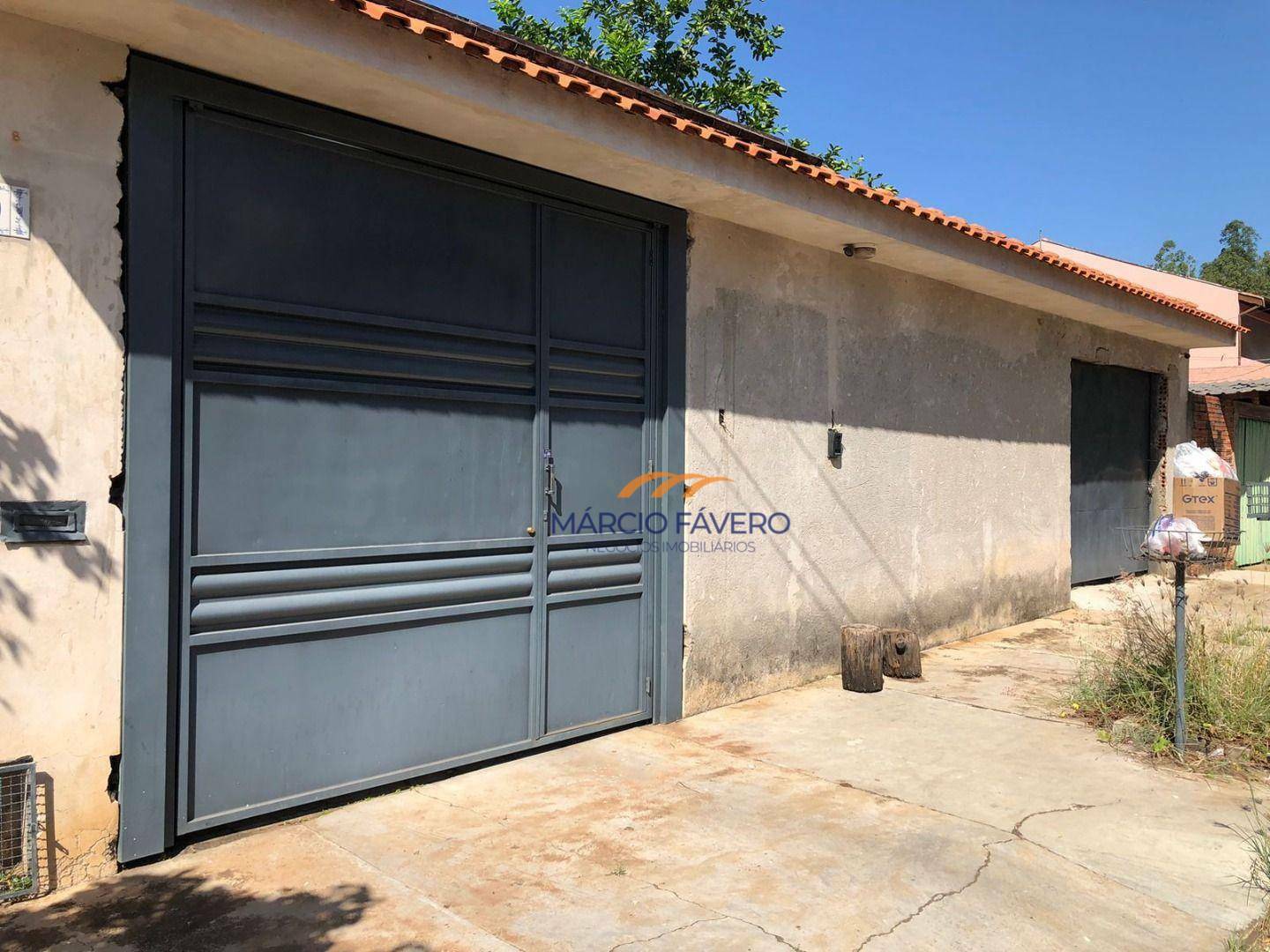 Casa à venda com 4 quartos, 180m² - Foto 2