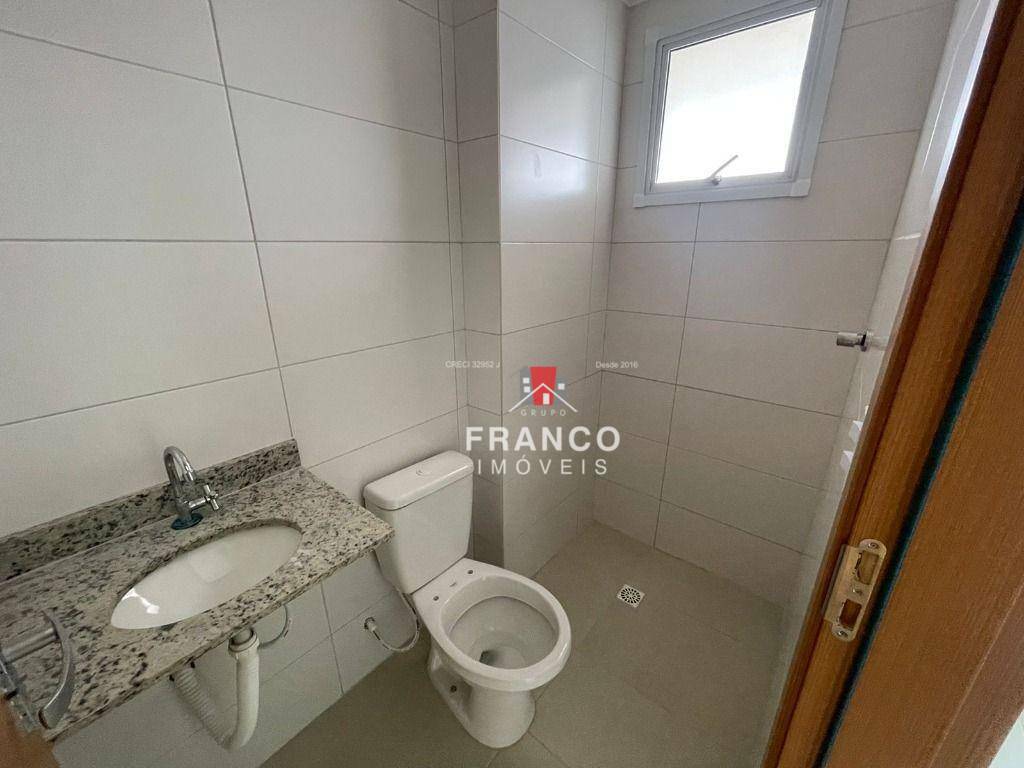 Apartamento à venda com 2 quartos, 70m² - Foto 15