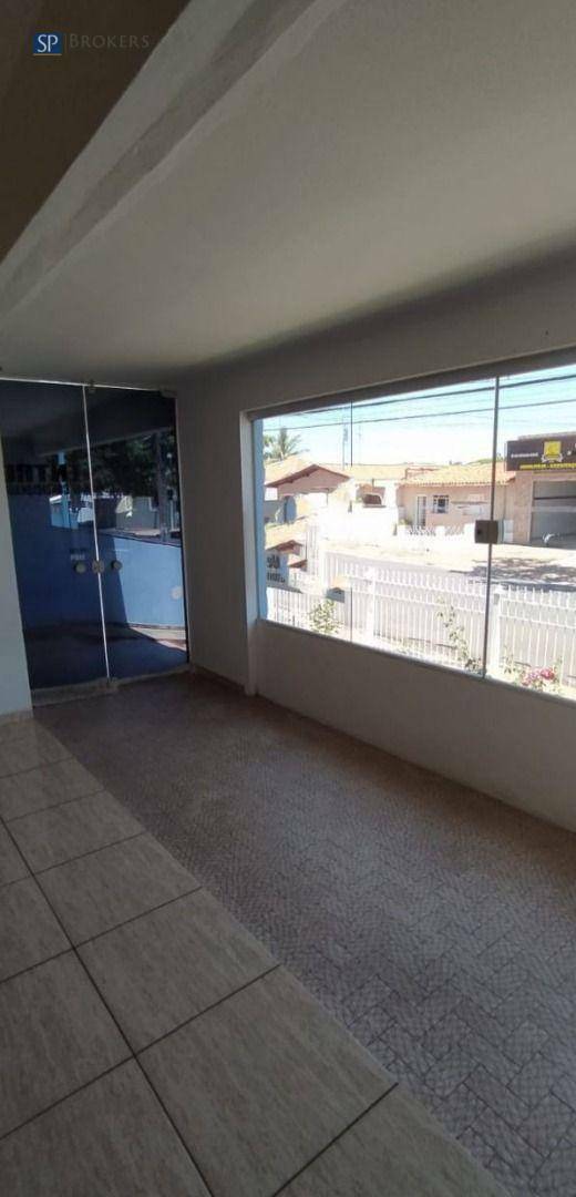 Casa à venda com 3 quartos, 141m² - Foto 2