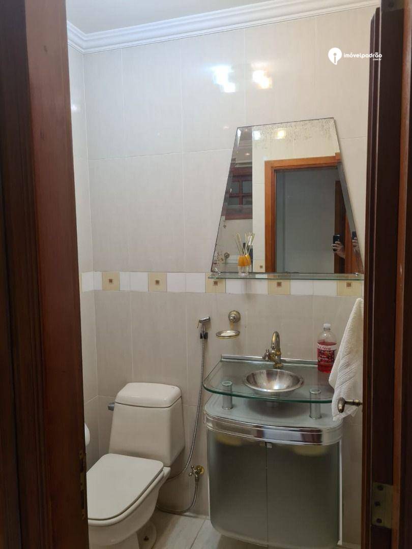 Casa à venda com 3 quartos, 210m² - Foto 13