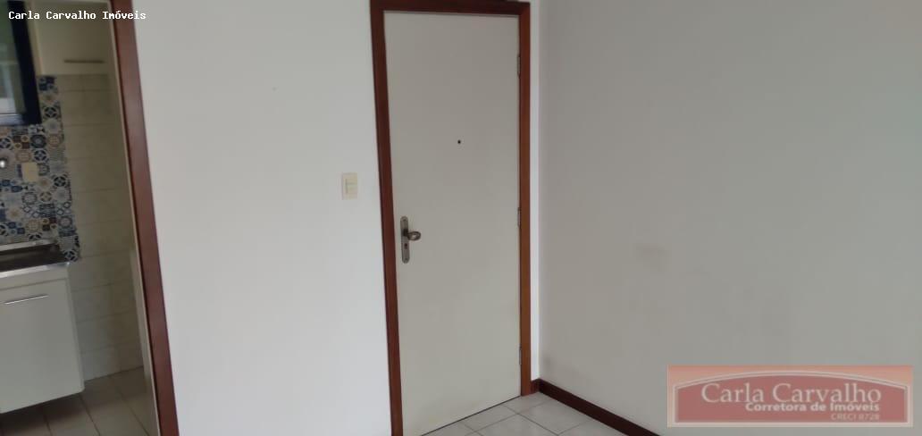 Apartamento à venda com 2 quartos, 77m² - Foto 11