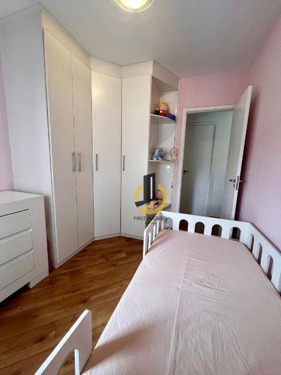 Apartamento à venda com 2 quartos, 63m² - Foto 5