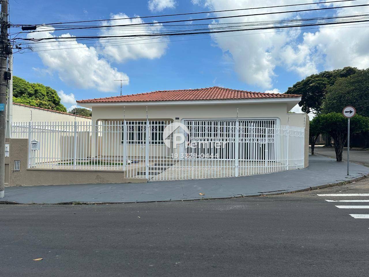 Casa à venda com 4 quartos, 260m² - Foto 2