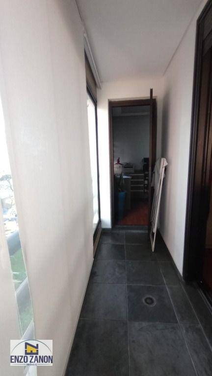 Apartamento à venda com 3 quartos, 205m² - Foto 20