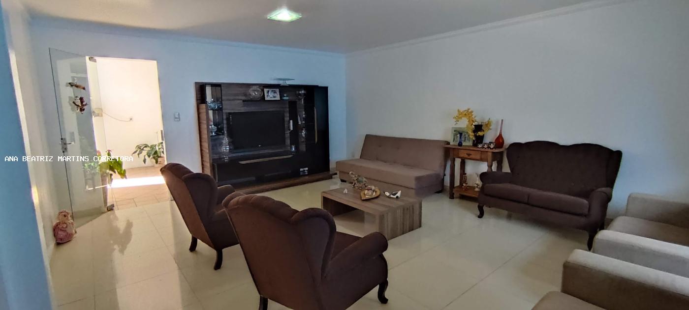 Casa à venda com 3 quartos, 360m² - Foto 16