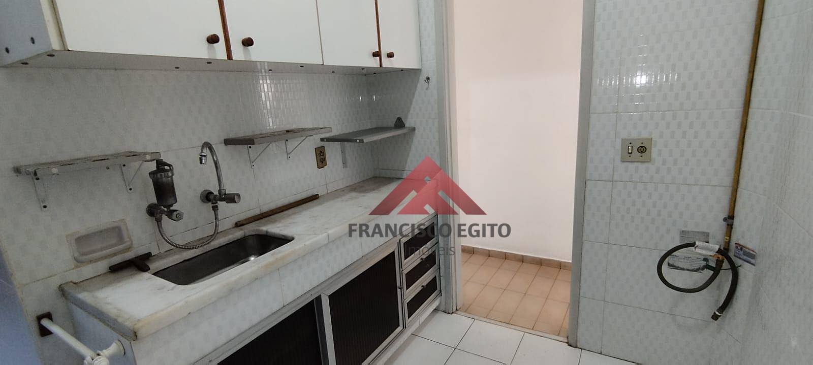 Apartamento à venda com 2 quartos, 70m² - Foto 13