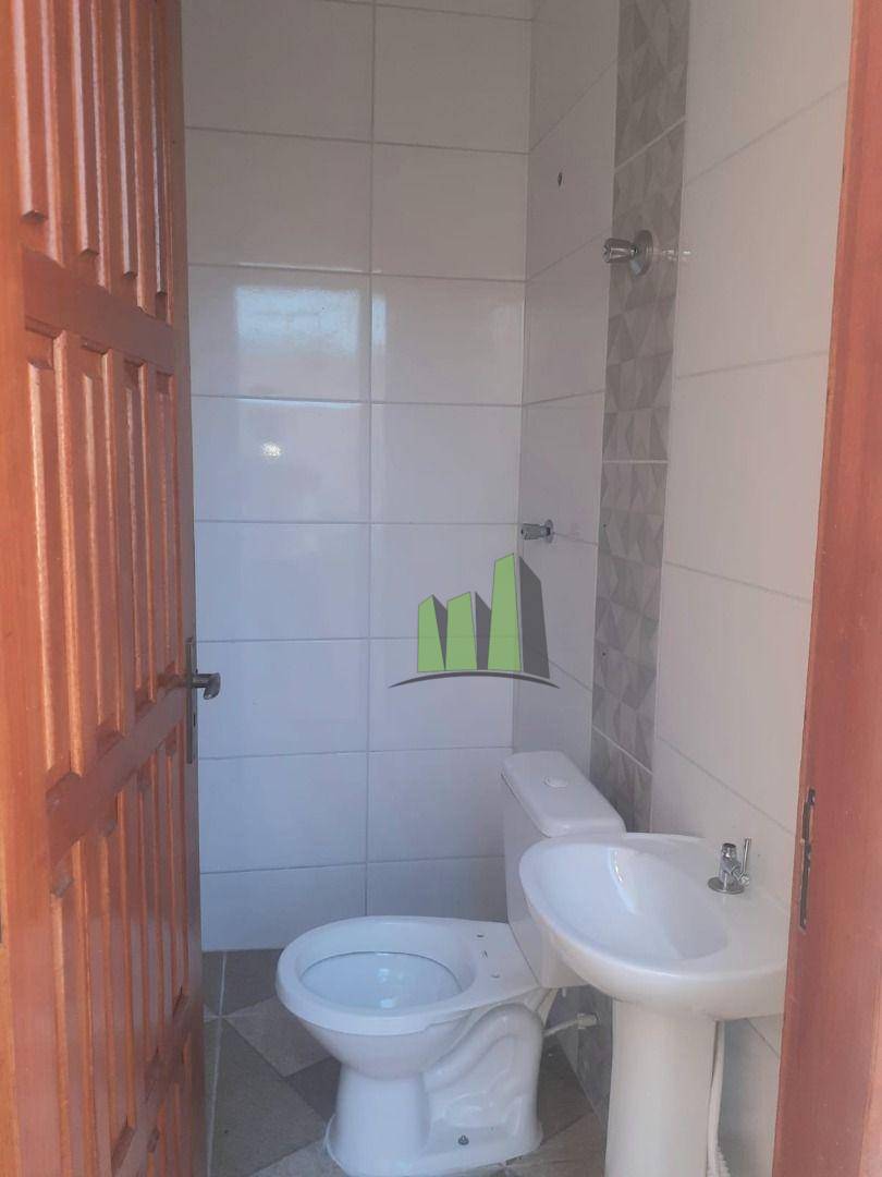 Casa à venda com 3 quartos, 101m² - Foto 18