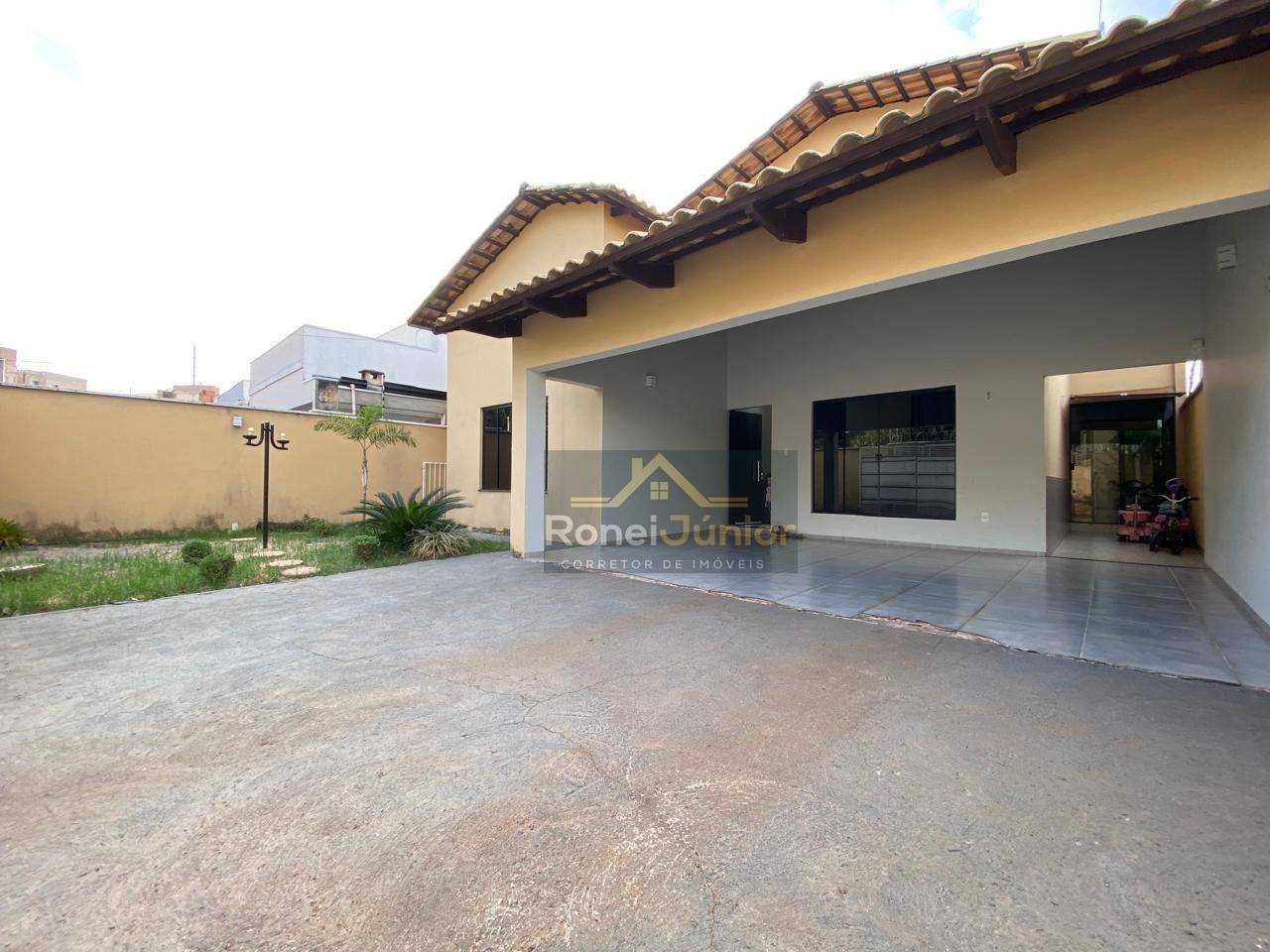 Casa, 4 quartos, 180 m² - Foto 1